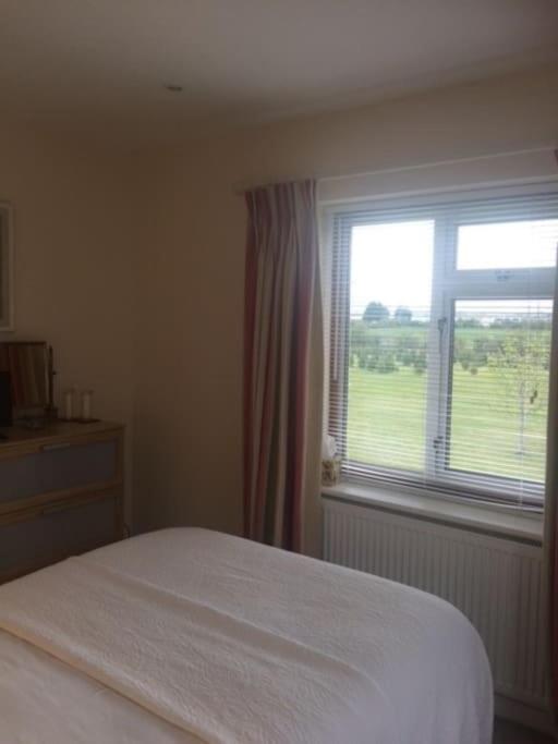 Badsey Cotswold Edge Guest Suite With Broadway Hill View מראה חיצוני תמונה